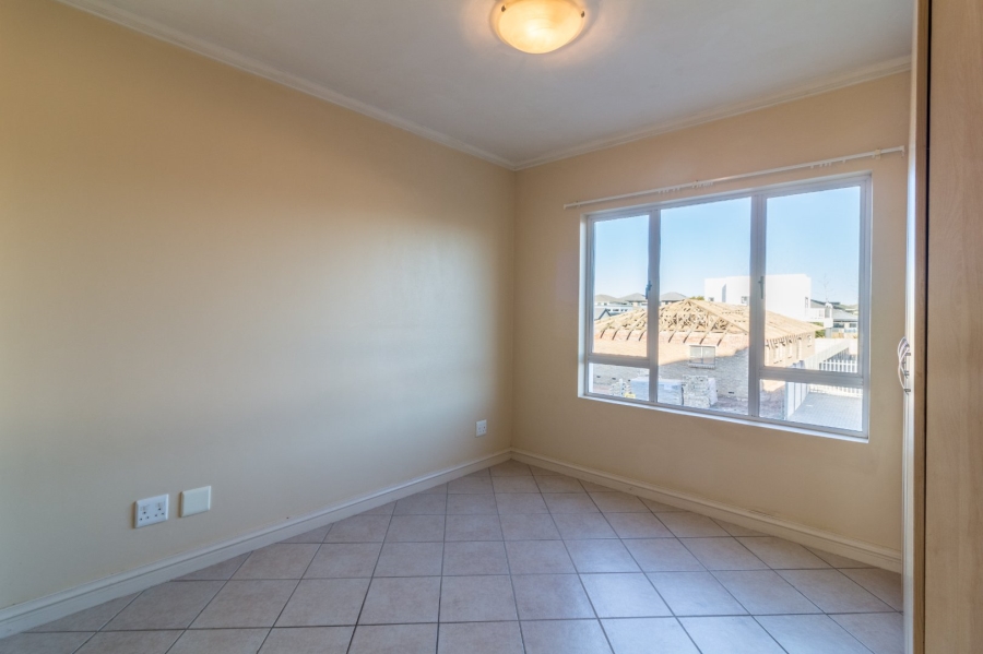 2 Bedroom Property for Sale in Reebok Western Cape